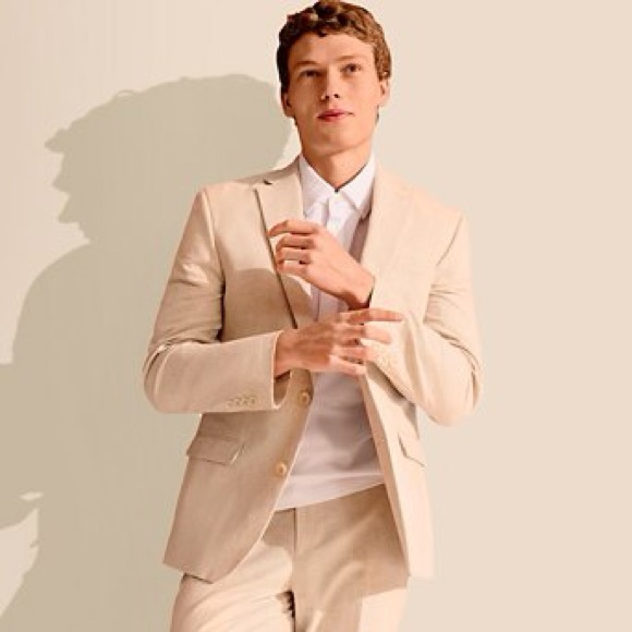 Bar III Other - Men’s Tan Fitted Suit - Macy’s Exclusive - 3% spandex/cotton blend